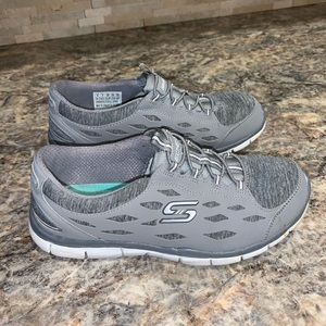 Sketchers memory foam sneakers